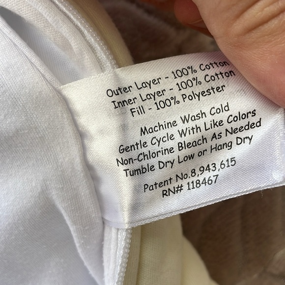 Baby Merlin’s Magic Sleepsuit 100% cotton in the color cream - Size SMALL - Picture 7 of 10